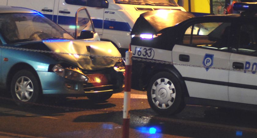 Pijany kierowca uszkodził radiowóz