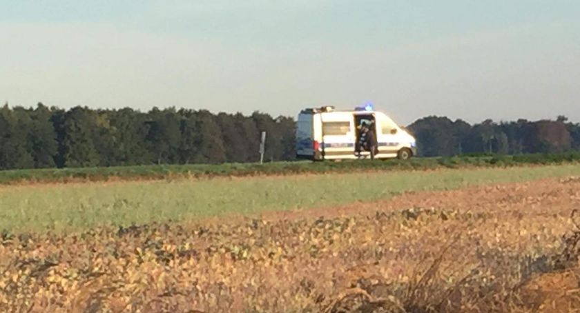 Samochód wjechał w szynobus