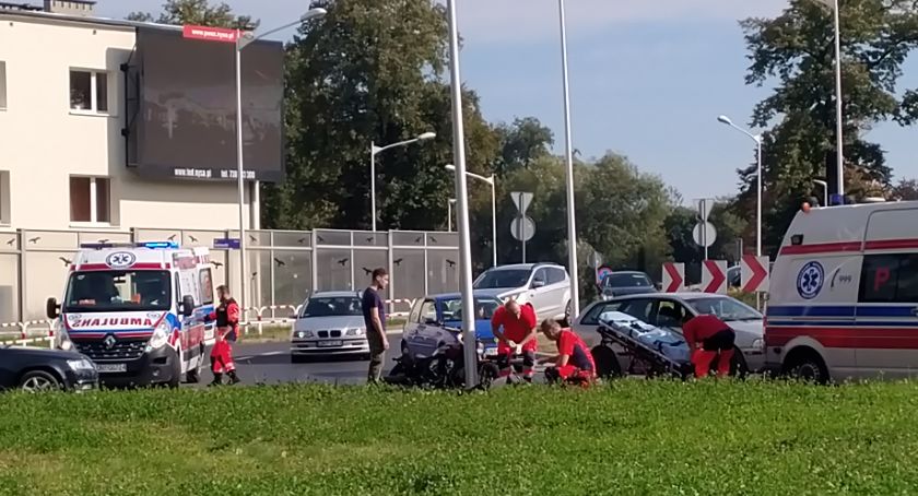 Wypadek motocyklisty na rondzie Ofiar Katynia [AKTUALIZACJA]