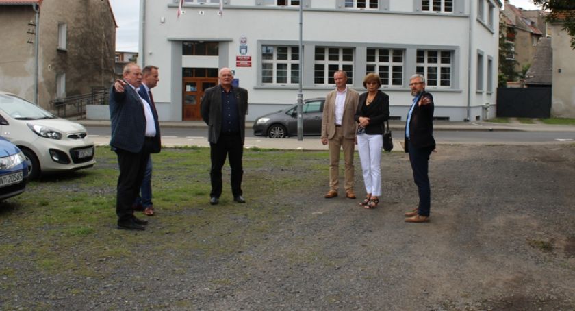 Przetarg na budowę domu dziecka