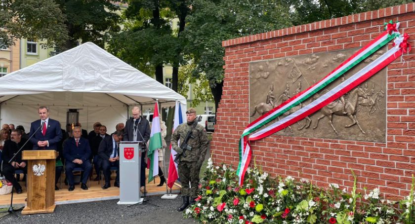 Po co nam ten pomnik?