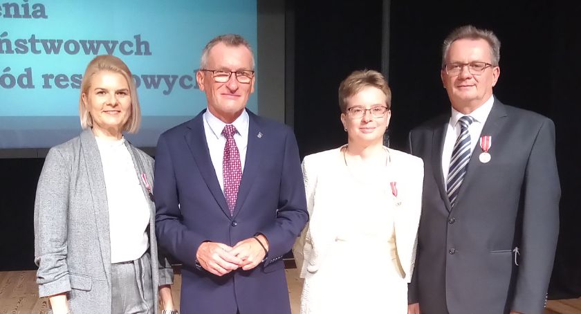 Nagrodzono nauczycieli i pracowników oświaty