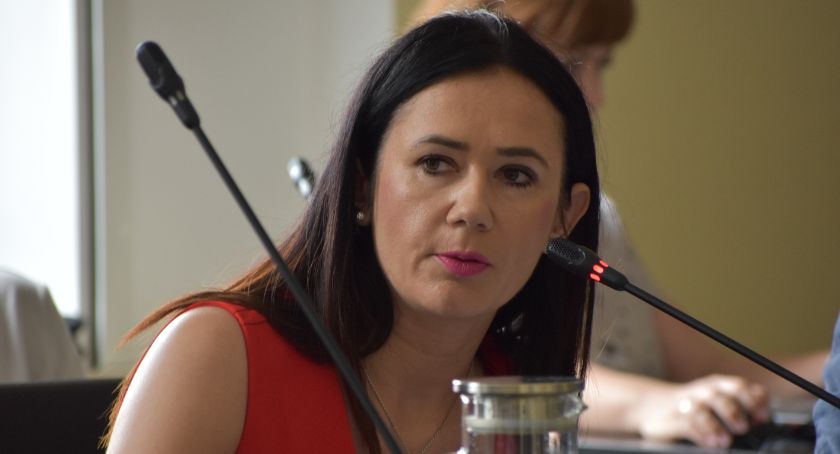 Dzieci uczą się w szkole na dwie zmiany. Radna Ewelina Szewczuk:- To niesprawiedliwe