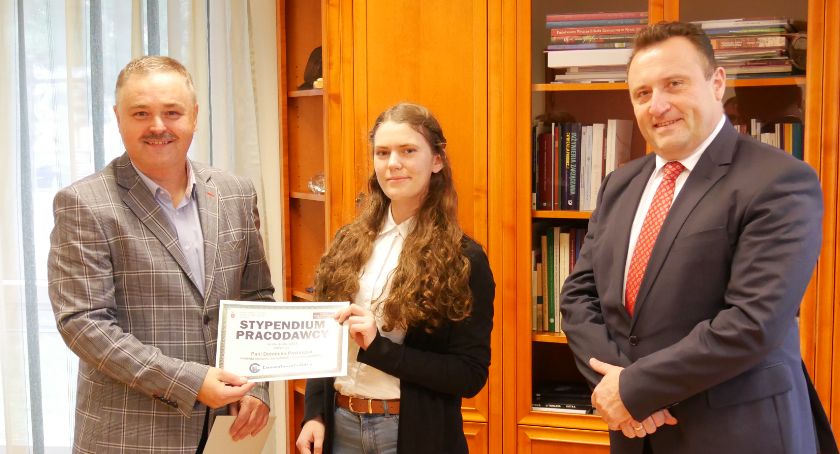 Stypendia Cementowni Odra dla studentów PWSZ w Nysie