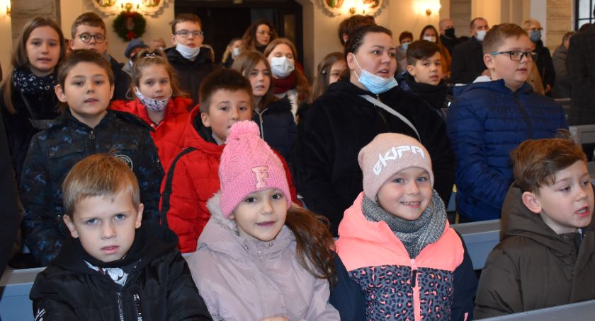 Szkoła w Nowakach ma patrona 