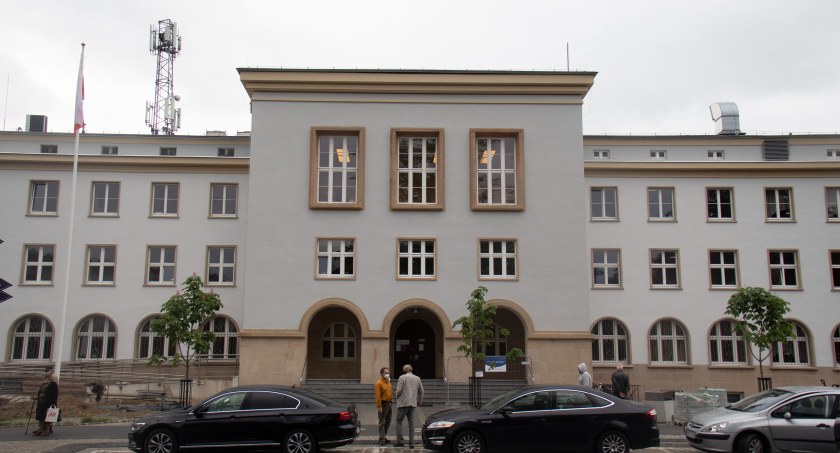 Budżet Nysy na 2022 rok. Kredyt i wyprzedaż majątku 