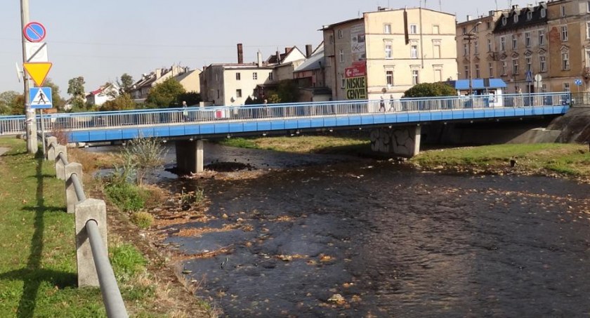 Głuchołazy. Zburzą most, przebudują drogę 