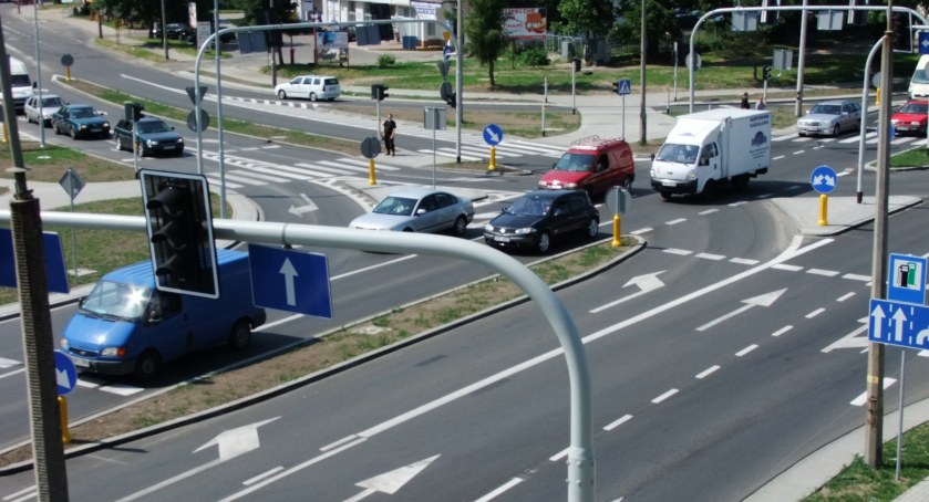 Skrzyżowanie Piłsudskiego z Jagiellońską. Bez świateł lepiej?