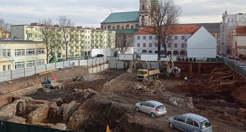 Znikają ślady średniowiecza 