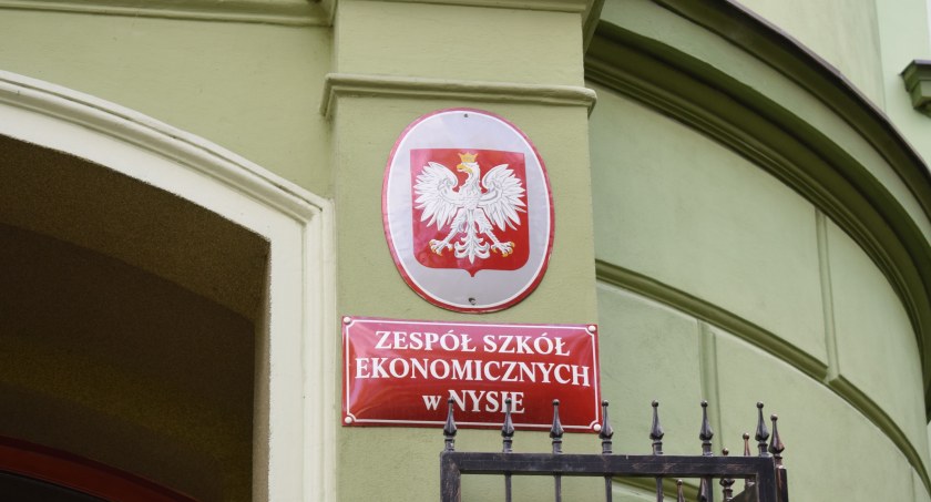 Czy dyrektor Ekonomika jest dyrektorem?