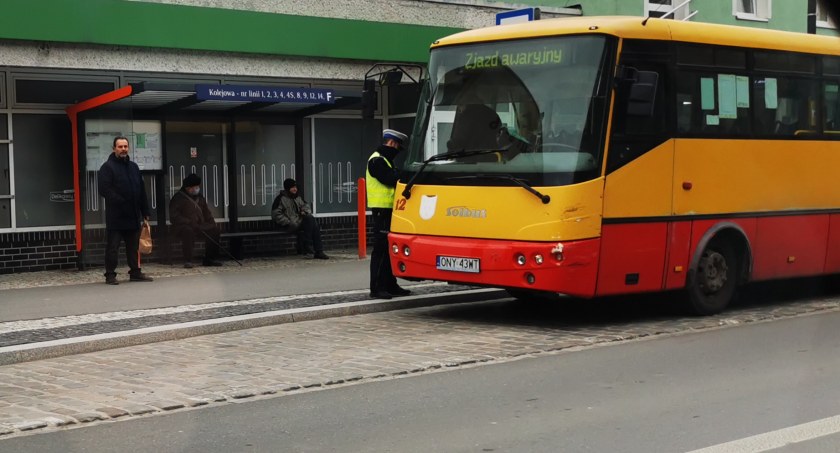 Kolizja z autobusem MZK