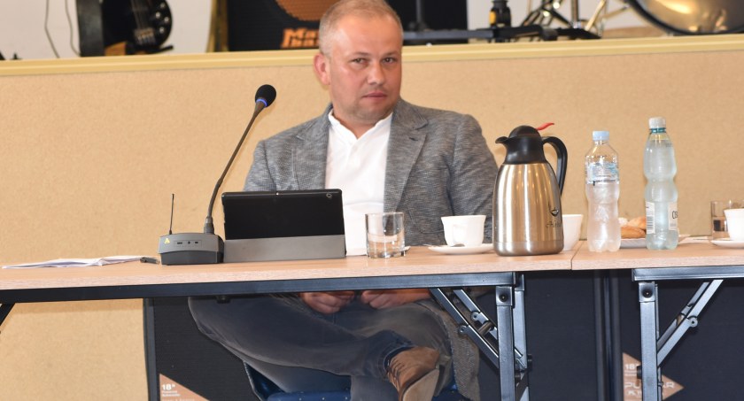 Wojewoda chce pozbawić radnego Mariusza Kusia mandatu 