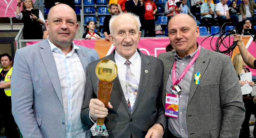 Trenerze sto lat