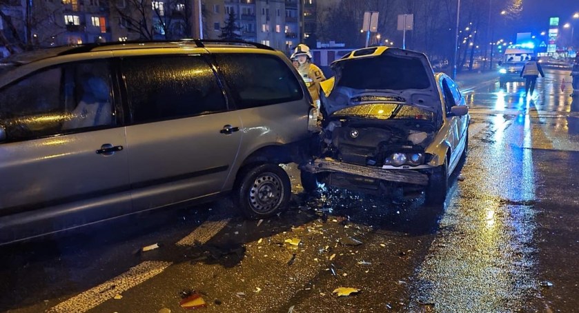Pijana kierująca uszkodziła trzy pojazdy [AKTUALIZACJA]