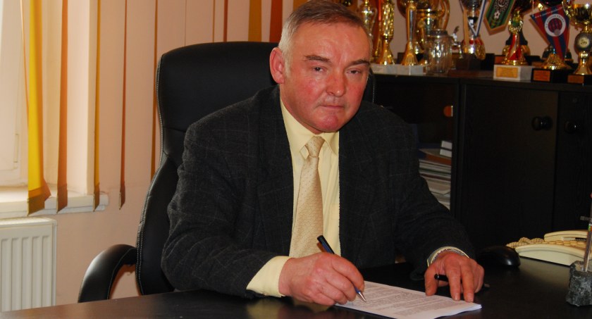 Radni przeciwko wójtowi 
