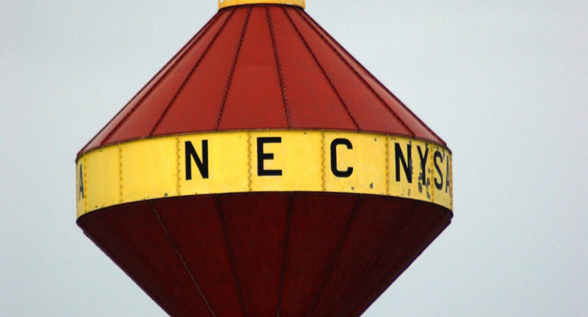 NEC: Podwyżka cen i przetarg na spalarnię odpadów 