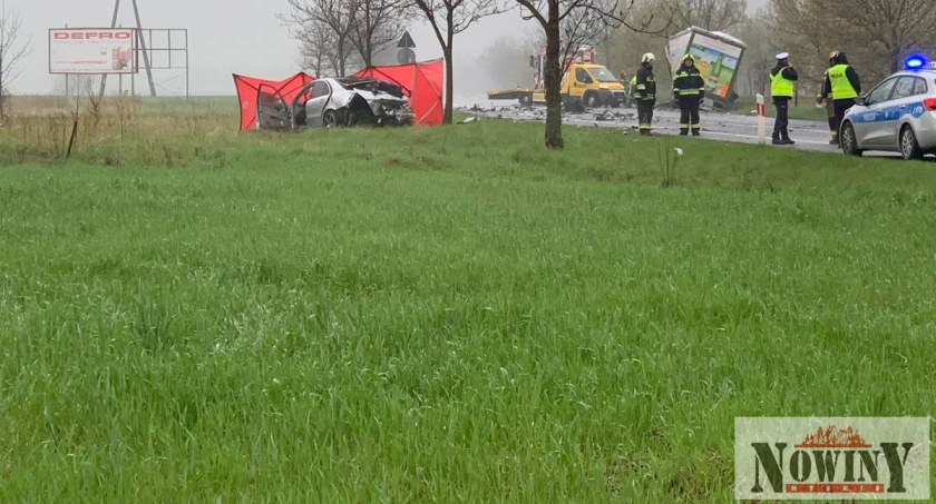 Śmiertelny wypadek na drodze. Zginęła młoda nysanka