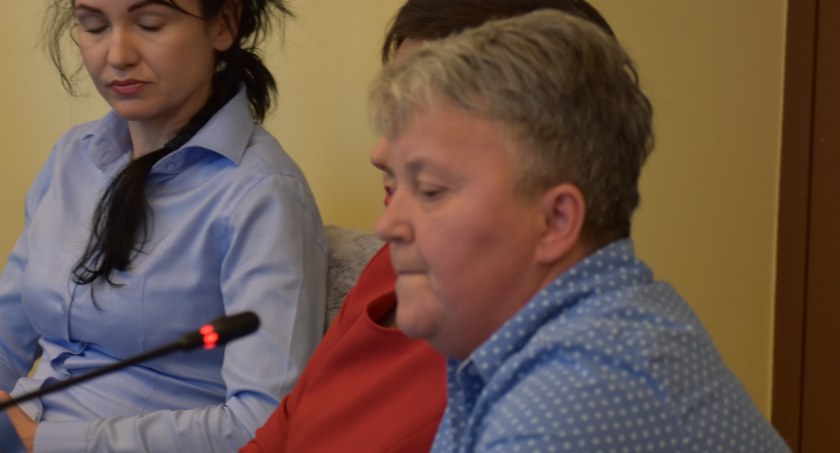 Nadal muszą płacić za uchodźców 