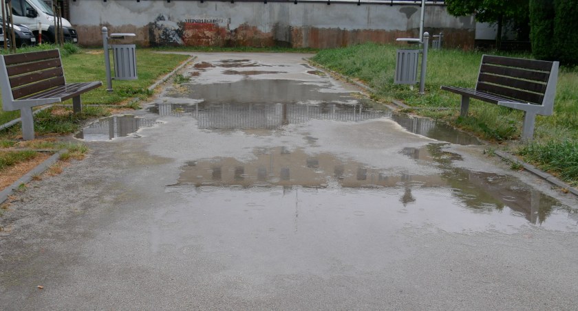Plac Paderewskiego po remoncie wymaga kolejnego
