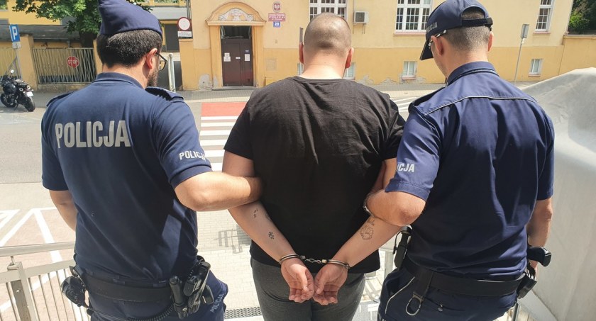 Policjanci złapali 20 - letniego dilera