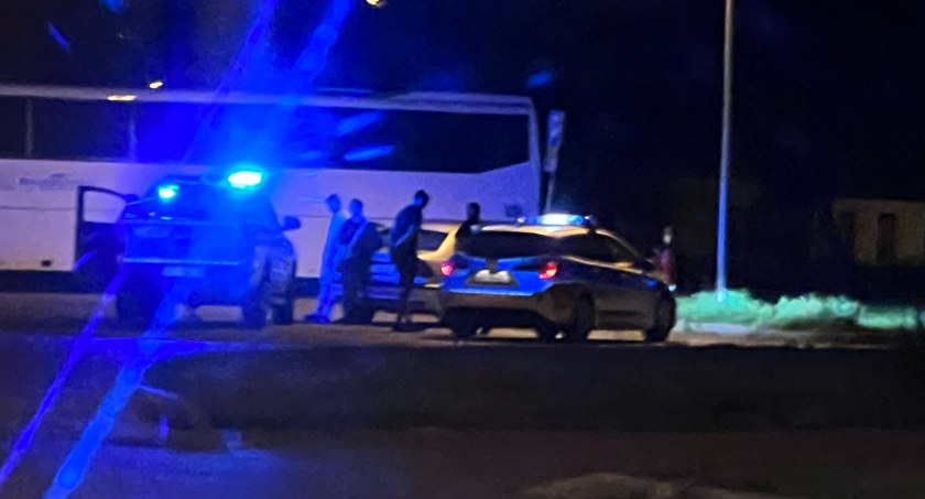 Nietrzeźwy kierowca BMW zakłócał spokój na parkingu hali 