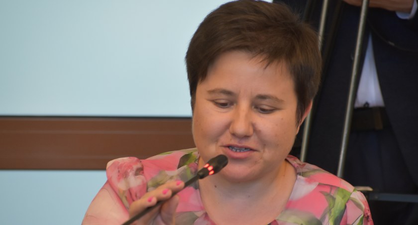 Na drogę zabrakło 6 tys. zł. Gmina nie dołożyła