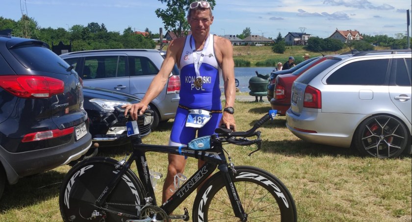 Triathlon. Marcin Konarski wygrywa