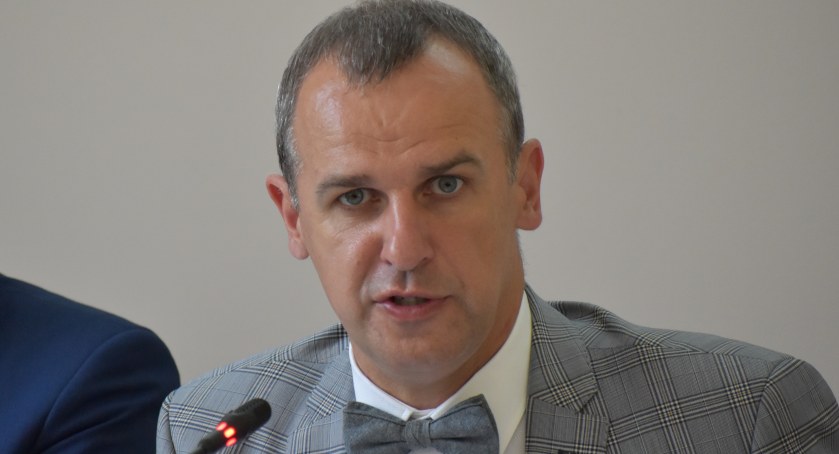 Nakonieczny oskarżany o mobbing i niegospodarność