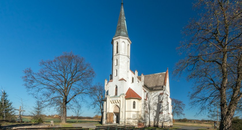 Sidzina. Ma być ładniej wokół „kościółka w polu”
