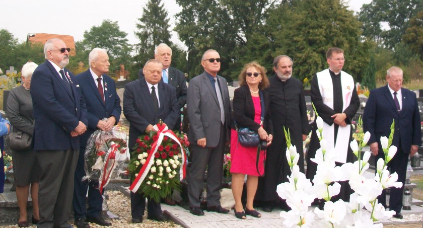 Pamięć o pomordowanych na Kresach 