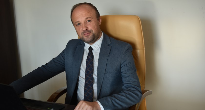 Czy firmy będą zwalniać. Wywiad z Tomaszem Wróblem, dyrektorem PUP w Nysie 