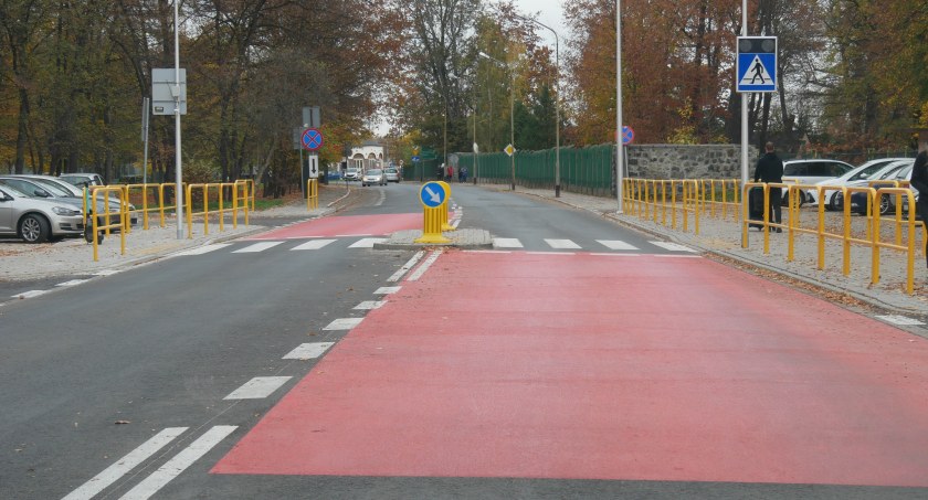 Nowe przejście dla pieszych wciąż budzi kontrowersje 
