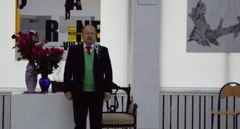 Konkurs na dyrektora „Plastyka”