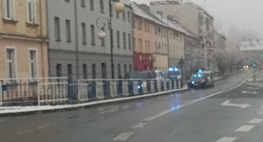 Nalot na dwa nielegalne salony gier w Głuchołazach 