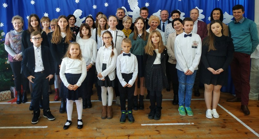 Szkolna poezja religijna i świąteczna