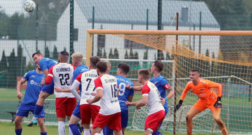 Ruch czy Starowice Dolne