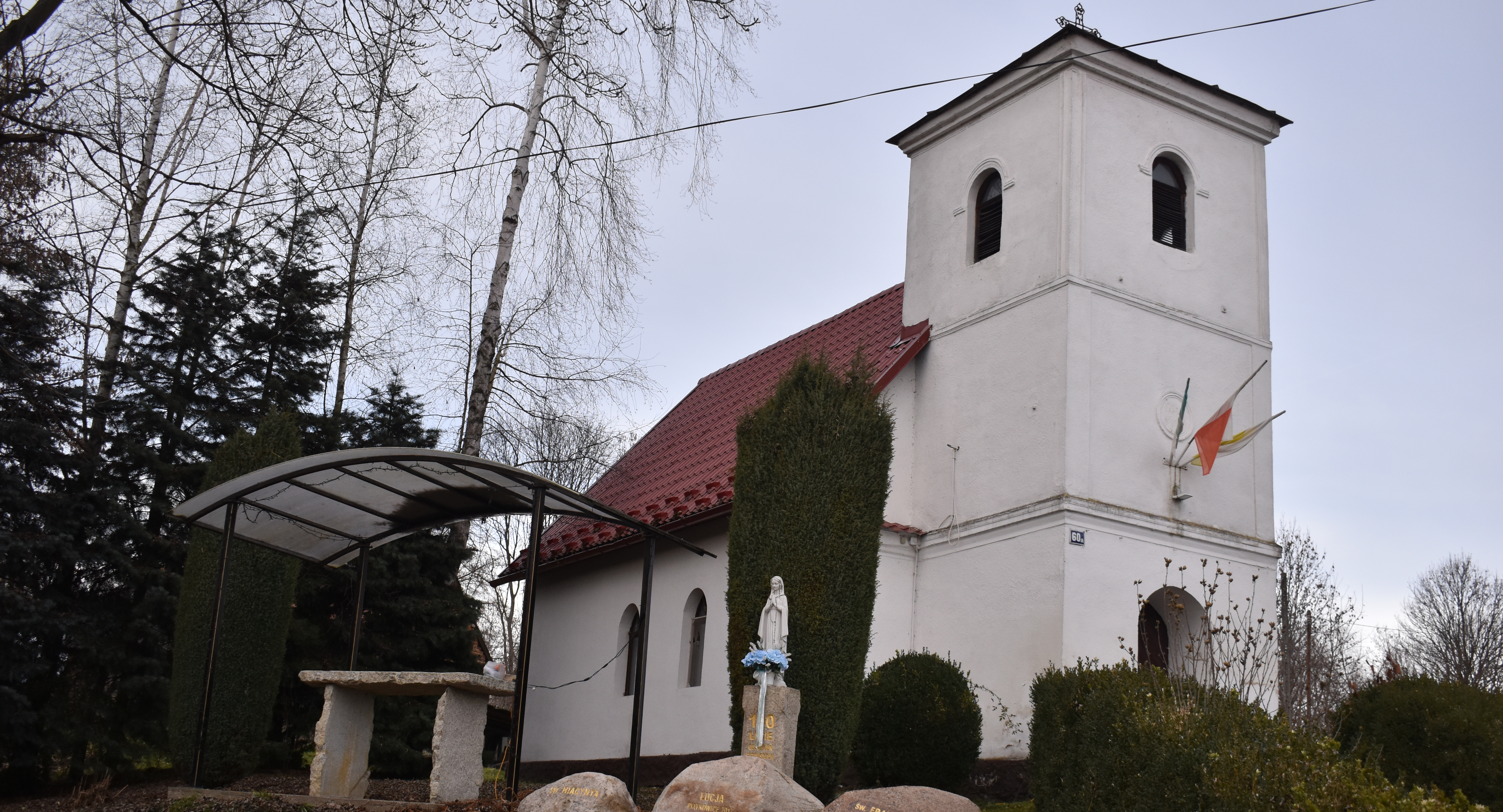 Profanacja kaplicy. Sprawcy wywrócili ołtarz i zniszczyli wyposażenie