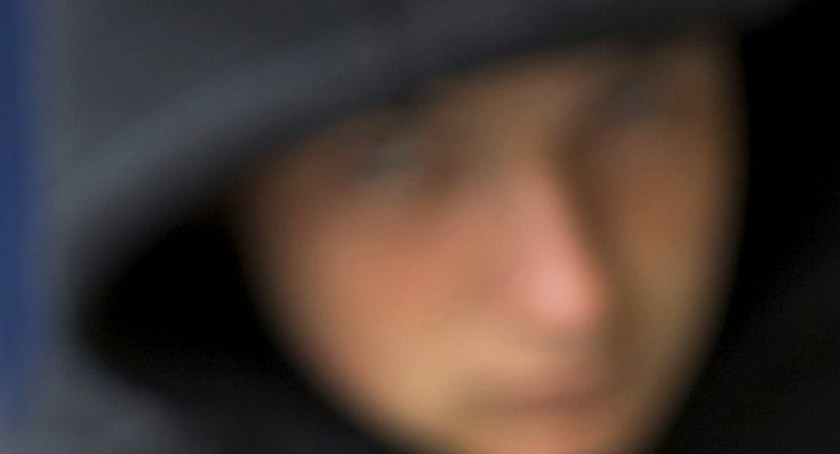 Sąd łaskawy dla uczniów, którzy grozili śmiercią koledze 