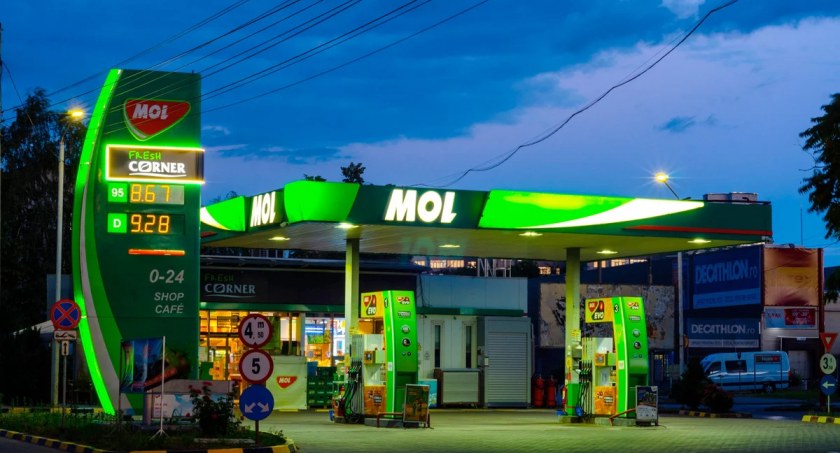 MOL zamiast Lotosów. Które stacje zmienią nazwę?