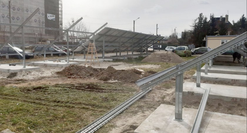 PKS inwestuje w energię ze słońca