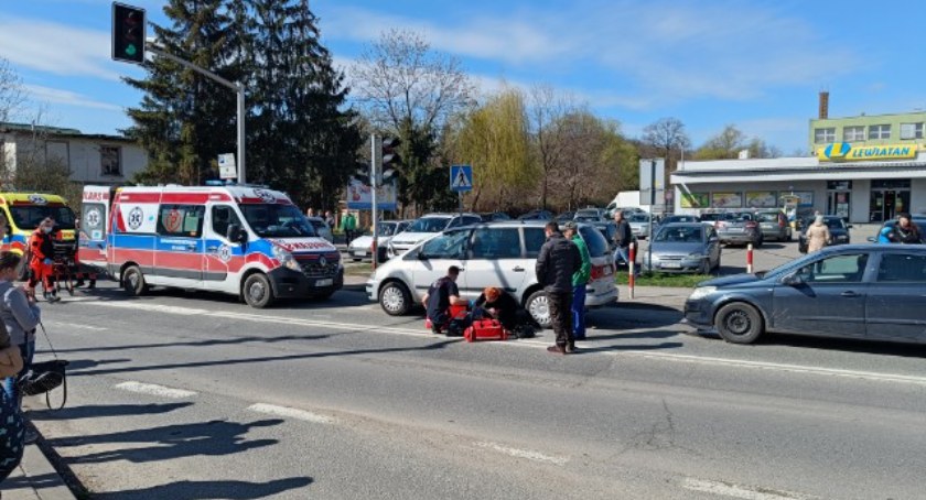 Kolizja na Grodkowskiej. Kierująca straciła przytomność 