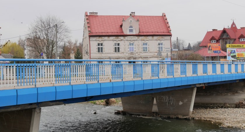 Sześć ofert na drogę i most. Wszystkie za drogie