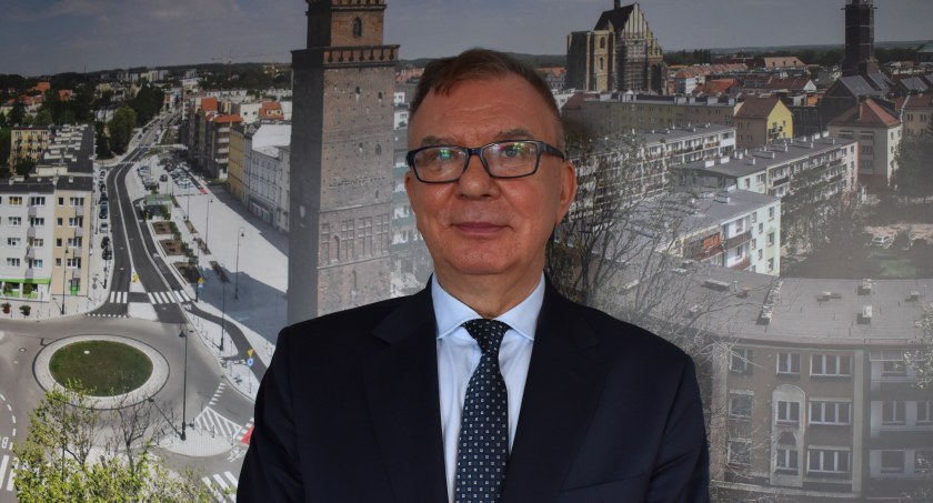 ZUS to instytucja betonowa. Wywiad z Adamem Abramowiczem, rzecznikiem małych i średnich przedsiębiorców
