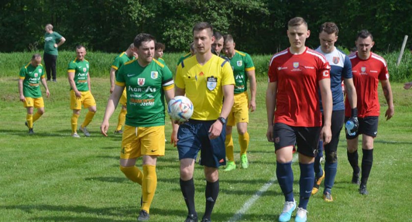 Ogrodnik Chróścina Nyska przed GKS-em Grodków