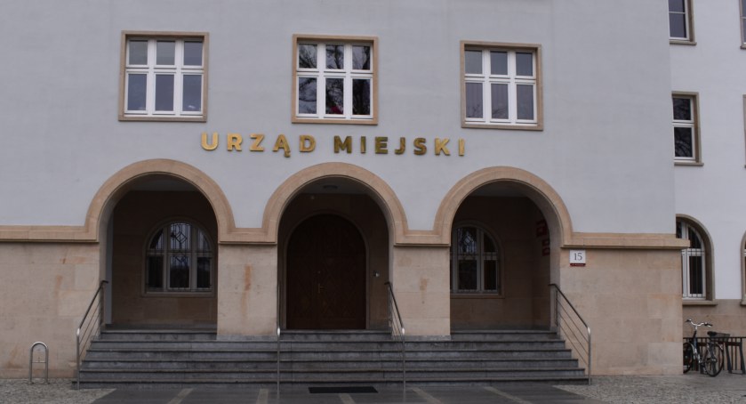 Które urzędy będą nieczynne 14 sierpnia 