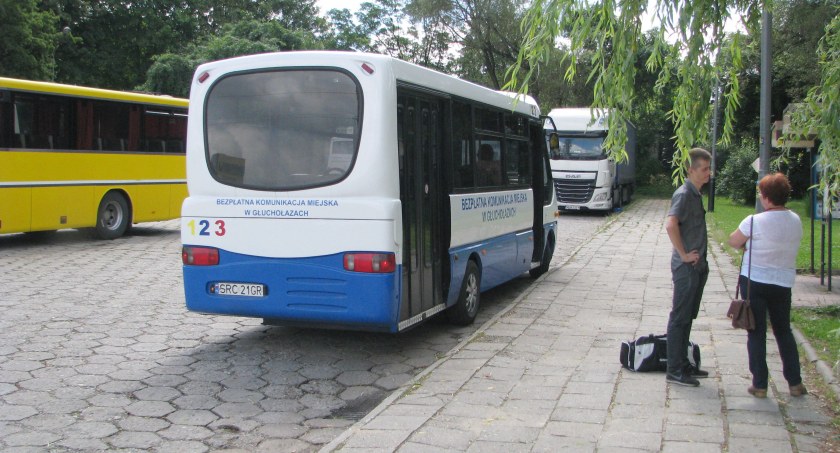 Kto będzie woził mieszkańców?