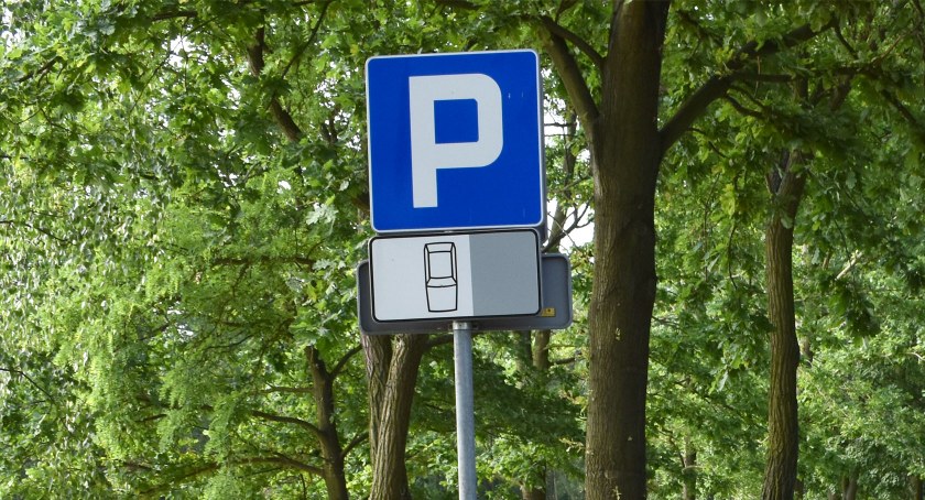 Dwa nowe parkingi