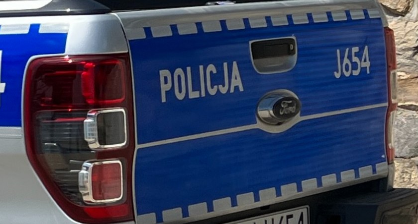 Kierowca bez prawka, a pasażerowie bez pasów