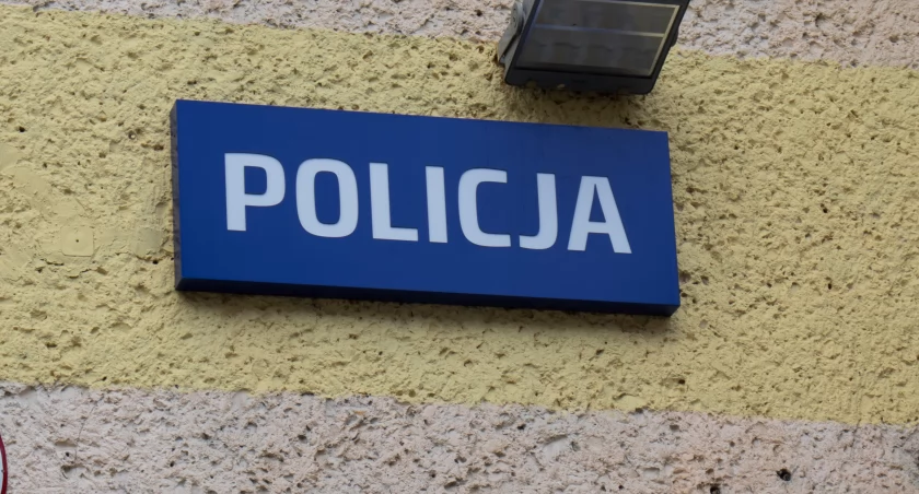 Pijany wpadł do rowu