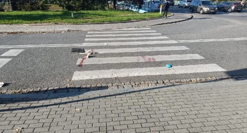 81-letni kierowca potrącił pieszego